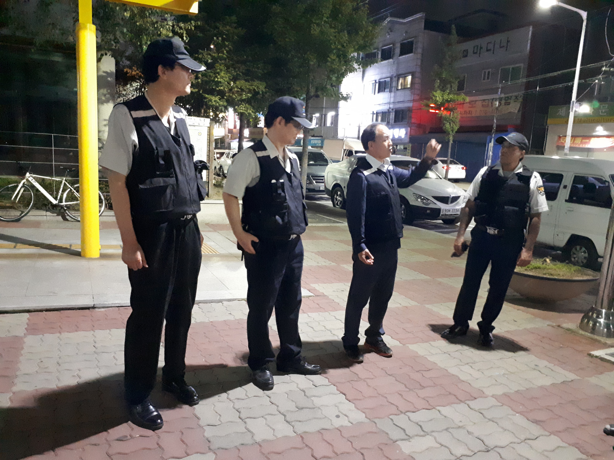 안산시 다문화지원본부, 원곡특별순찰대와 야간순찰