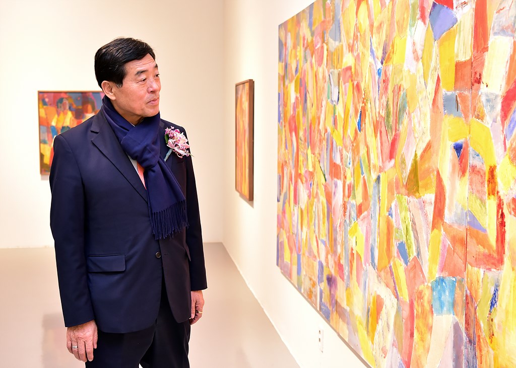 안산시 원로화가 성백주 화백 기증전 ‘수만 가지 색, 오만 가지 장미’ 개최